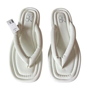 No Boundaries Womens Puffy Faux Leather Thong Flip Flop Sandals White Size 7